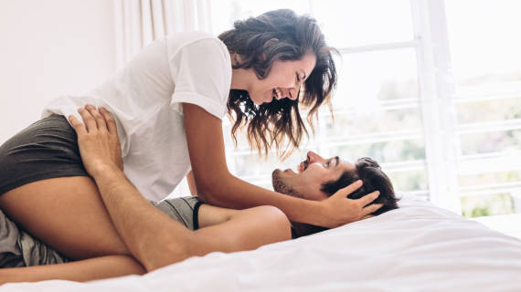 Cara Agar Pria Mencintai Kita dengan Aura Pengasihan yang Kuat