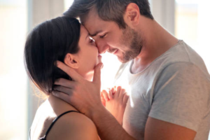 Ajian Agar Wanita Tergila Gila Kepada Kita: Karisma Spiritual