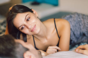 Cara Membuka Aura Pemikat Wanita Agar Tampil Lebih Karismatik