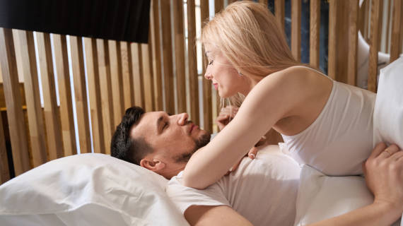 Doa Memikat Wanita Jarak Jauh: Amalan Spiritual Paling Mustajab