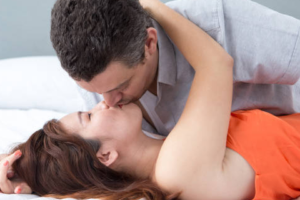 Mantra Menaklukkan Cewek Agar Terpikat Selamanya