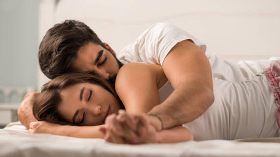 Pelet Agar Disukai Banyak Orang: Aura Pesona Alami