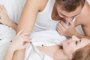 Pelet Cinta Jarak Jauh Paling Ampuh: Solusi Spiritual Pasangan