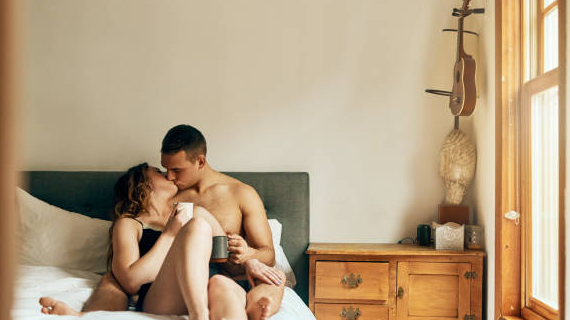 Cara Memakai Minyak Pelet yang Benar Agar Makin Lengket