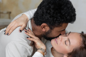 Ilmu Pelet Islam Jarak Jauh: Cara Menyatukan Hati yang Terpisah