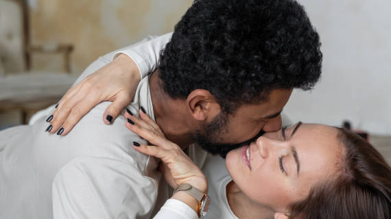 Ilmu Pelet Islam Jarak Jauh: Cara Menyatukan Hati yang Terpisah