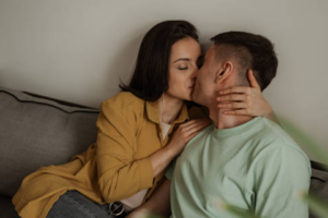 Pelet Minyak Bulu Perindu Jarak Jauh: Cara Mengembalikan Cinta