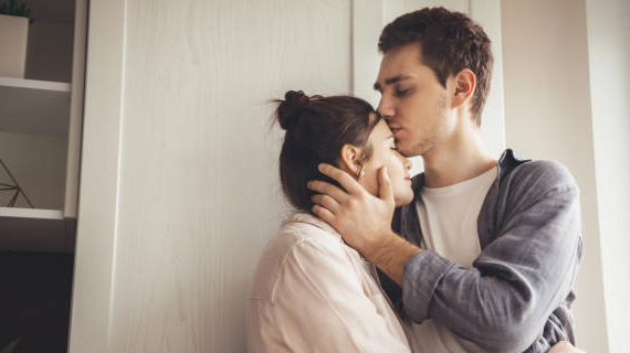 Pengasihan Semar Kuning untuk Meluluhkan Hati Pasangan